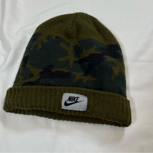 Vintage Nike Camouflage Winter Beanie Skully Hat Cap Adult Size OSFM Knit Green